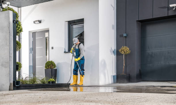 Best Sign and Awning Cleaning  in Iron Mountain, MI